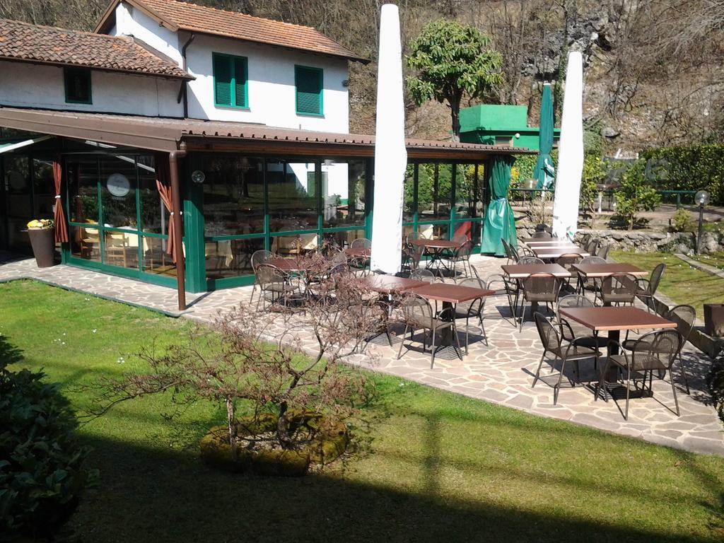 Trattoria I Bodega Hotel Abbadia Lariana Exterior foto