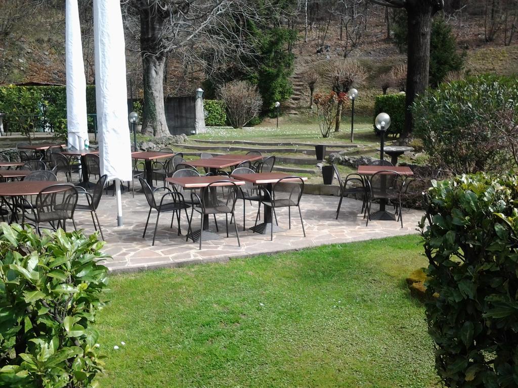 Trattoria I Bodega Hotel Abbadia Lariana Exterior foto