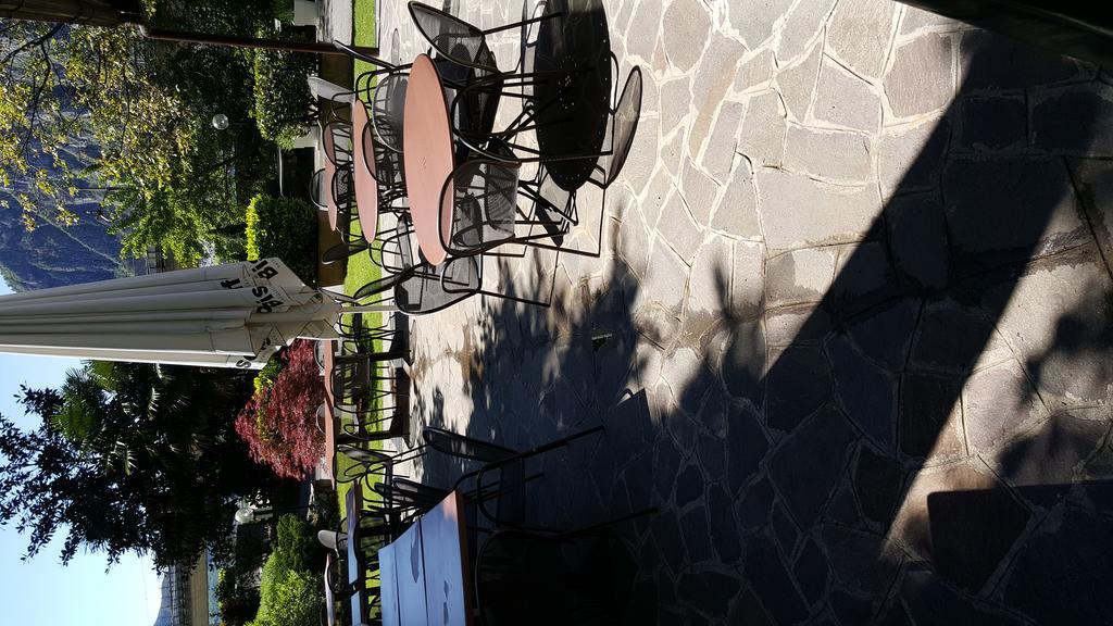 Trattoria I Bodega Hotel Abbadia Lariana Exterior foto